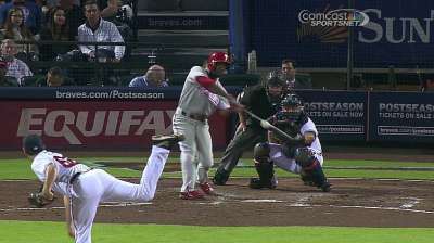 Rollins hopes to power Phils back to winning ways