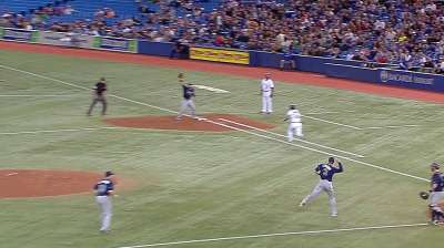 Longoria recognized as Rays' top defensive player