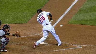 Twins can't recover from Hernandez's early struggles