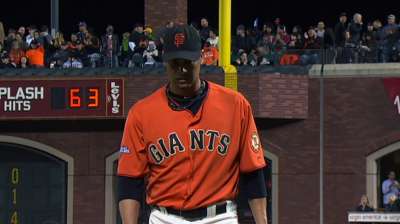 Vogelsong, Lopez hit market as free agency opens