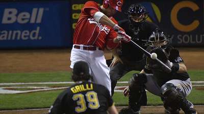 Driven by club's success, Votto eyes return to old form