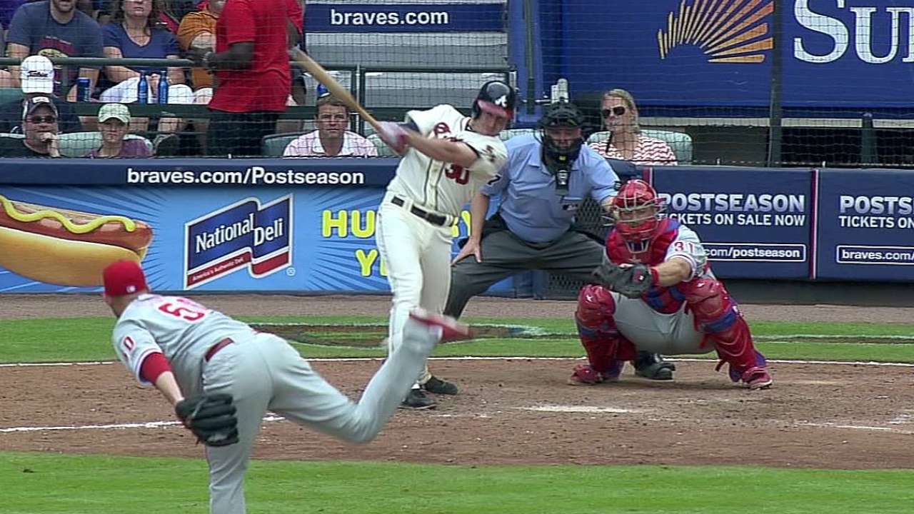 Indians sign versatile Johnson to Minor League deal