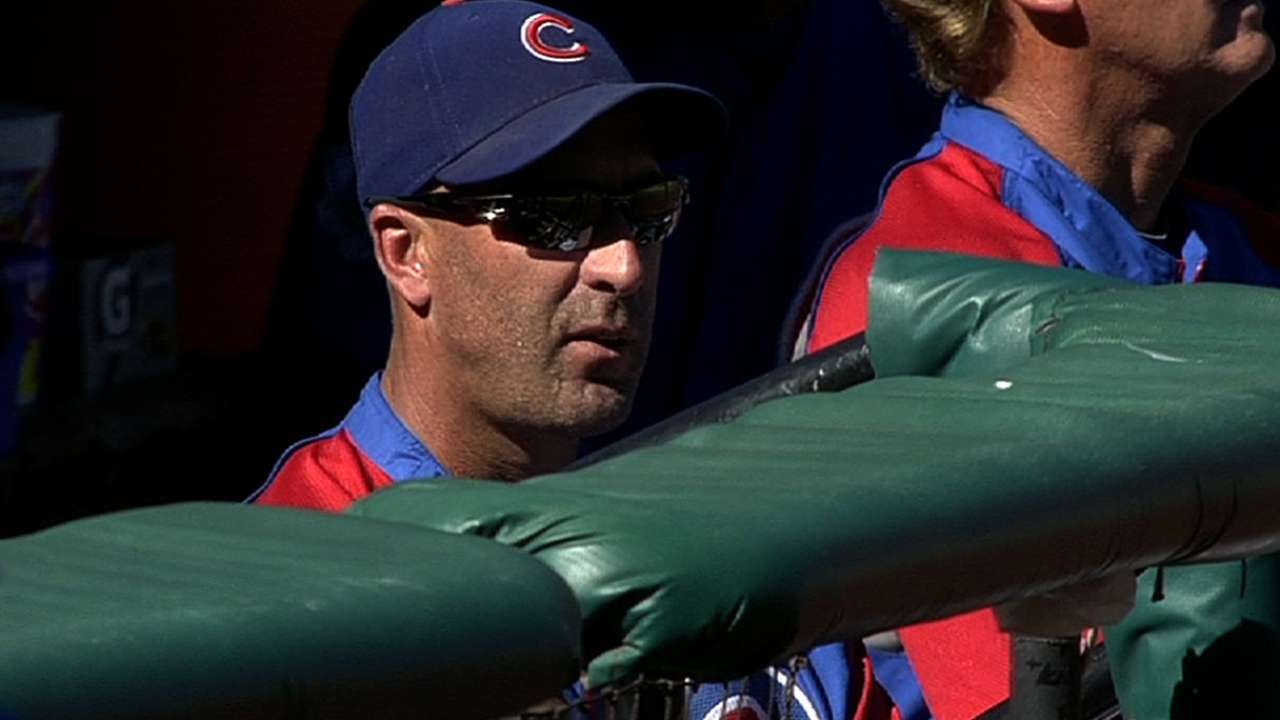 Former Cubs manager Sveum returns with Royals