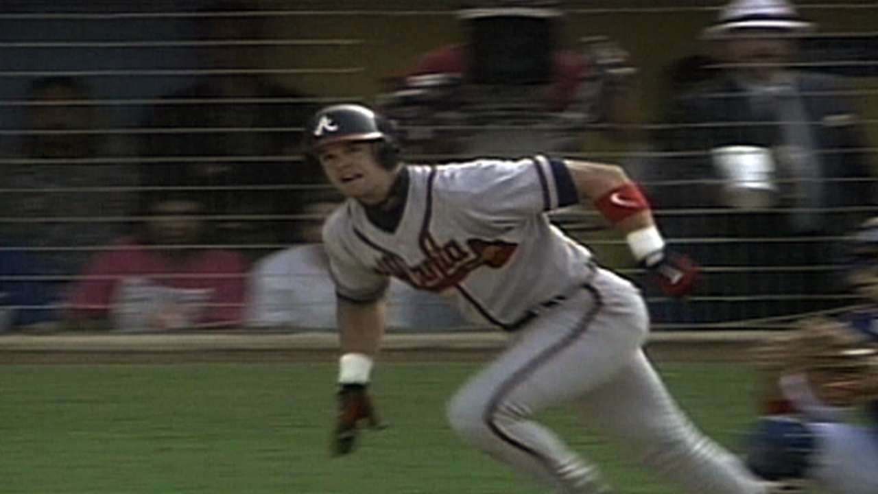 Lopez leads three inductees into Braves' Hall of Fame