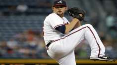 Game 2 of Dodgers-Braves draws another pair of aces
