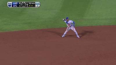 Hanley, Simmons bring NLDS spotlight to shortstop