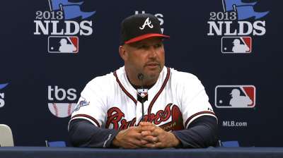 Braves keep defense, lineup intact for Game 2