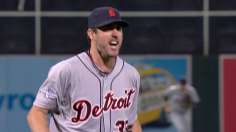 Vintage Verlander not enough for Tigers in Game 2