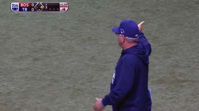 Maddon's bullpen magic runs out in seventh