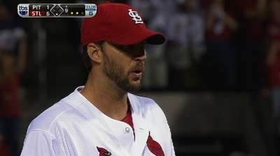Cardenales hunden a Piratas y avanzan a la SCLN