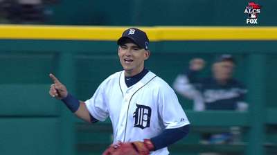 Iglesias knows Red Sox are dangerous on bases
