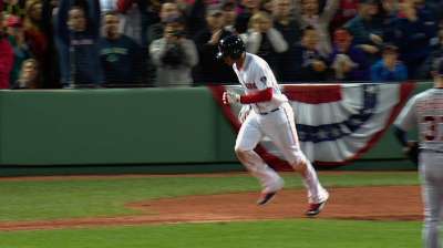Bogaerts quickly rewarding Red Sox's commitment