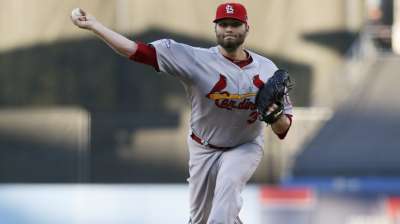 Surprising playoff vet Lynn tabbed for Game 4