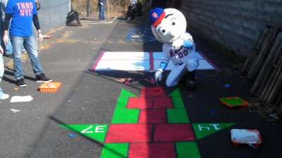 Mets take part in Hurricane Sandy relief efforts