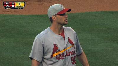 Wainwright: Gold Glove 'a tremendous honor'