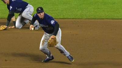 Arenado joins CarGo with Gold Glove, makes history