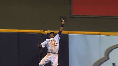 Gomez, Segura lead Brewers' GIBBY nominees