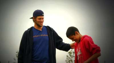 Humanitarian Kershaw gets Branch Rickey Award