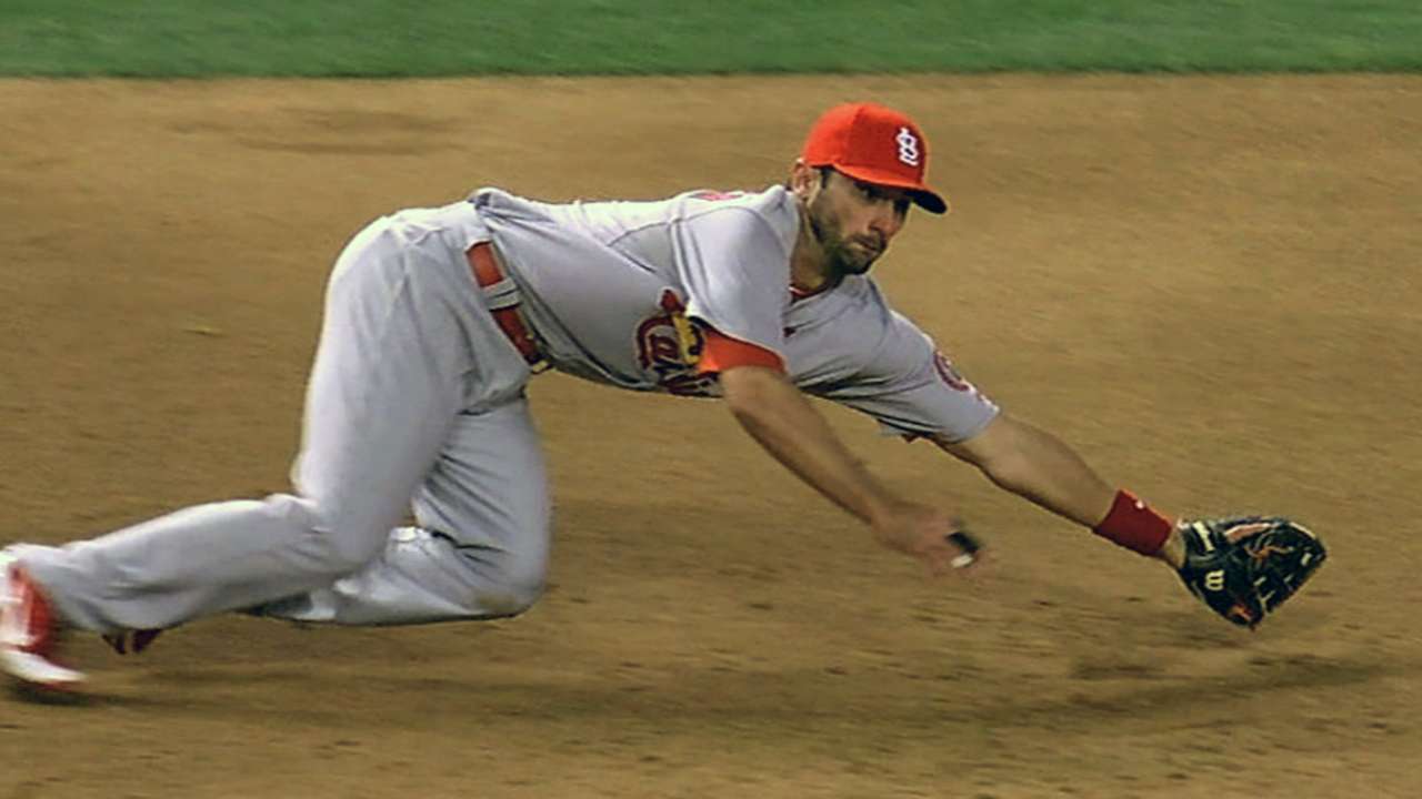 Carpenter, Descalso to split second base