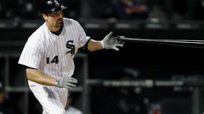 Decision to return sits with Konerko after meeting Hahn