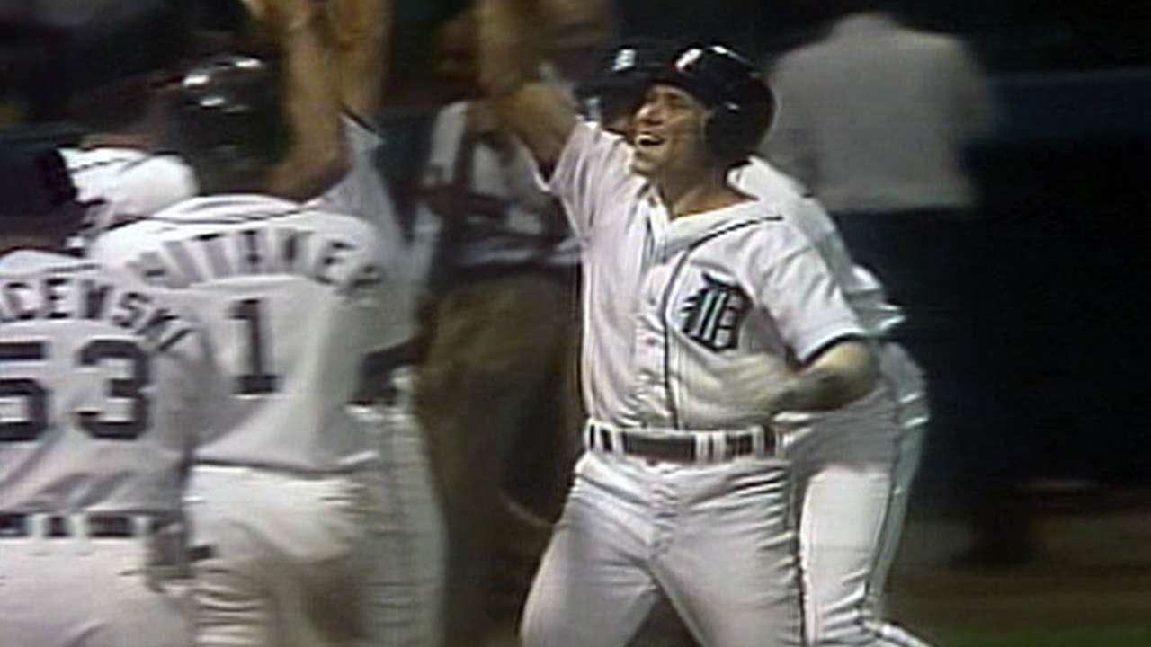 Davis' walk-off slam linked with Trammell's