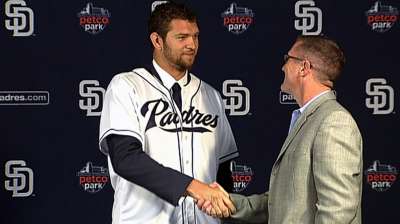Padres reach one-year deal with righty Johnson