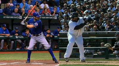 Kinsler joins Tigers as Fielder dealt to Texas