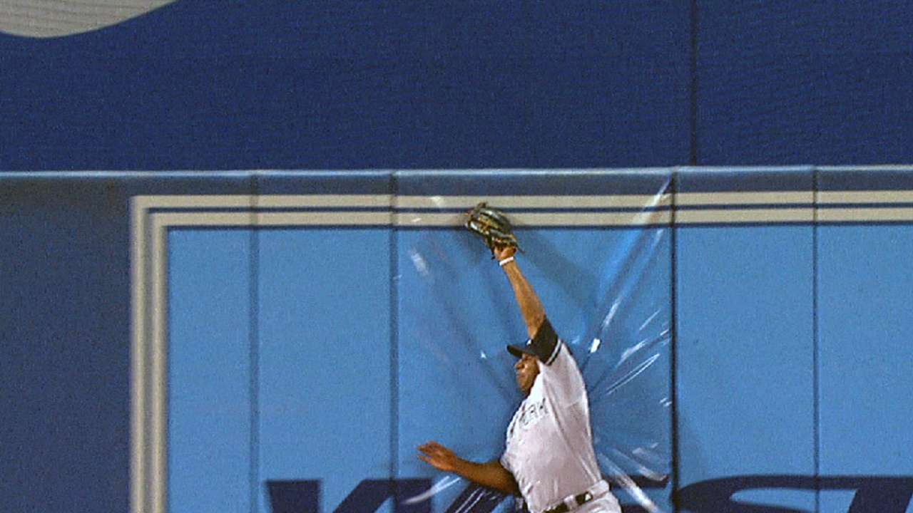 Yanks denied sweep as bullpen can't hold lead