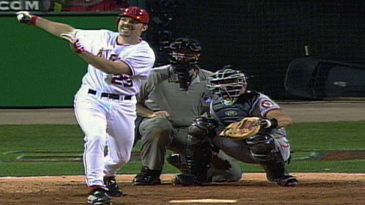 Spiezio's clutch home run