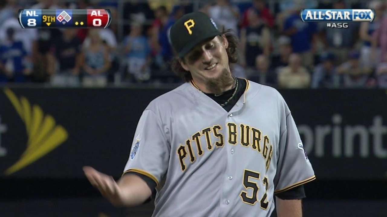 Former All-Star closer Hanrahan retires
