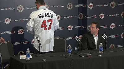 Twins introduce free-agent righty Nolasco