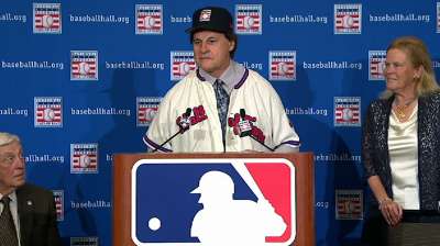 Reinsdorf shares unique bond with La Russa