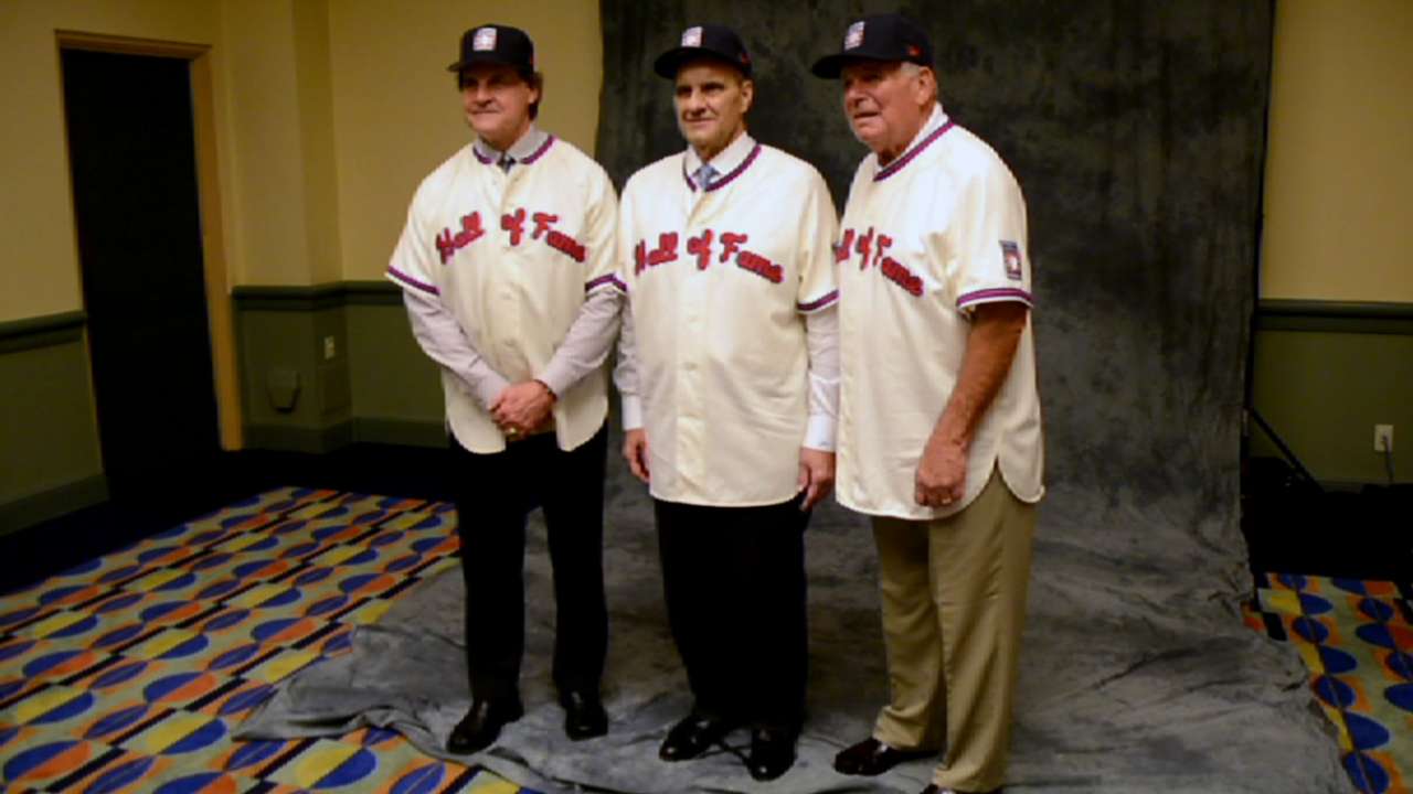 Hall Class of '14 caps to be unveiled today