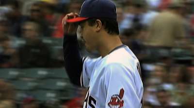 Blue Jays bring back Ohka as knuckleballer