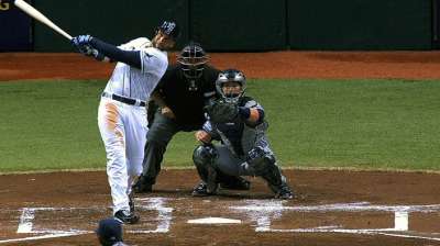 Rays, Loney agree on three-year deal