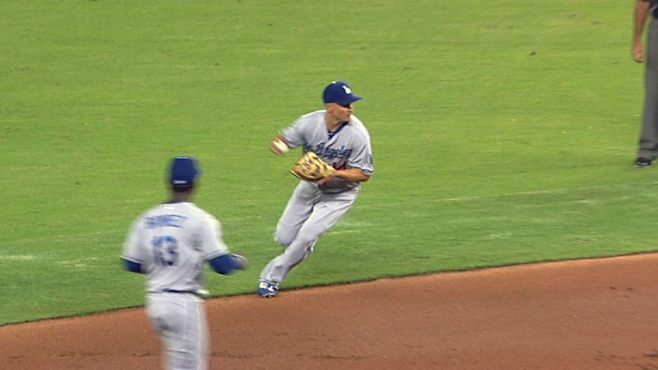 Hot Stove roundup: Ellis, Axford find new homes