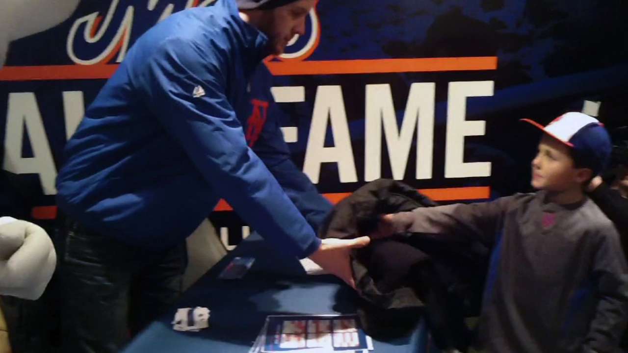 Mets to run holiday coat drive with New York Cares