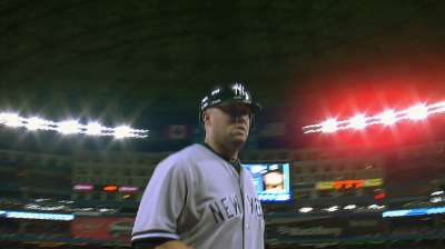 Marlins sign infielder McGehee to one-year contract
