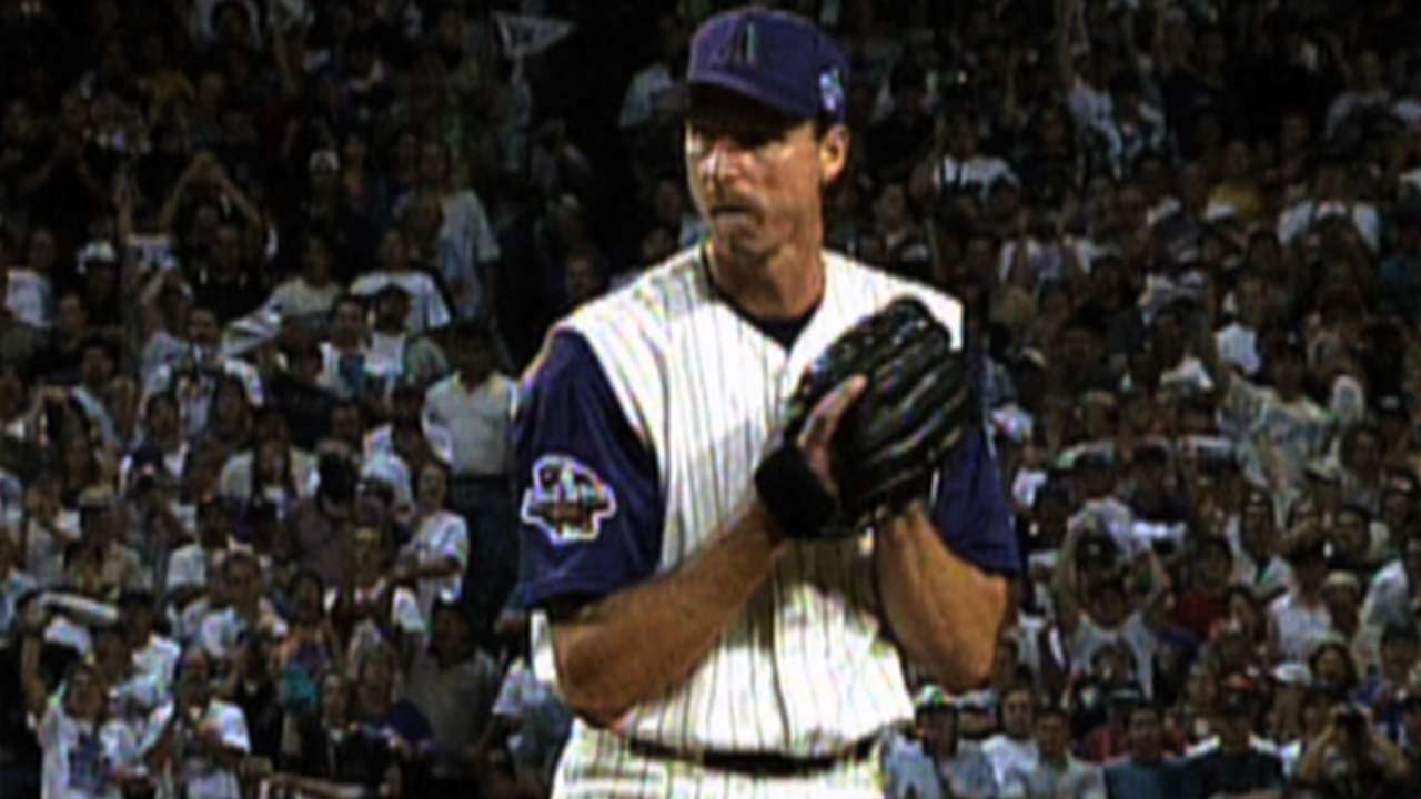Big Unit, Pedro, Smoltz highlight 2015 Hall ballot