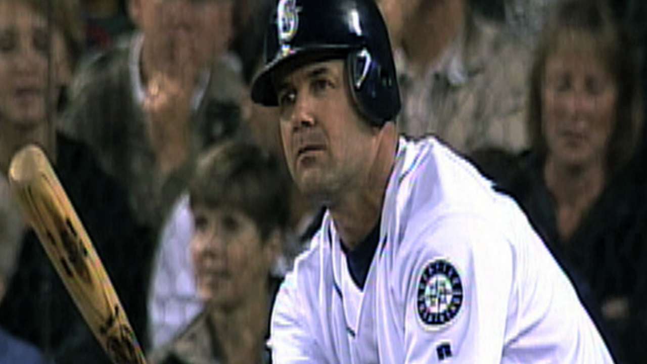 Edgar loses ground in fifth year on Hall ballot