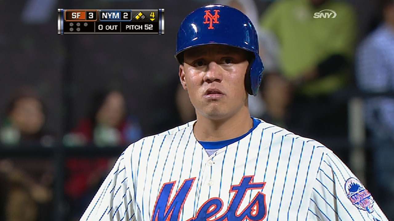 Mets aren't ruling out Flores for shortstop job