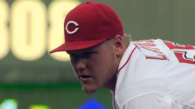 Latos has minor knee surgery to repair meniscus