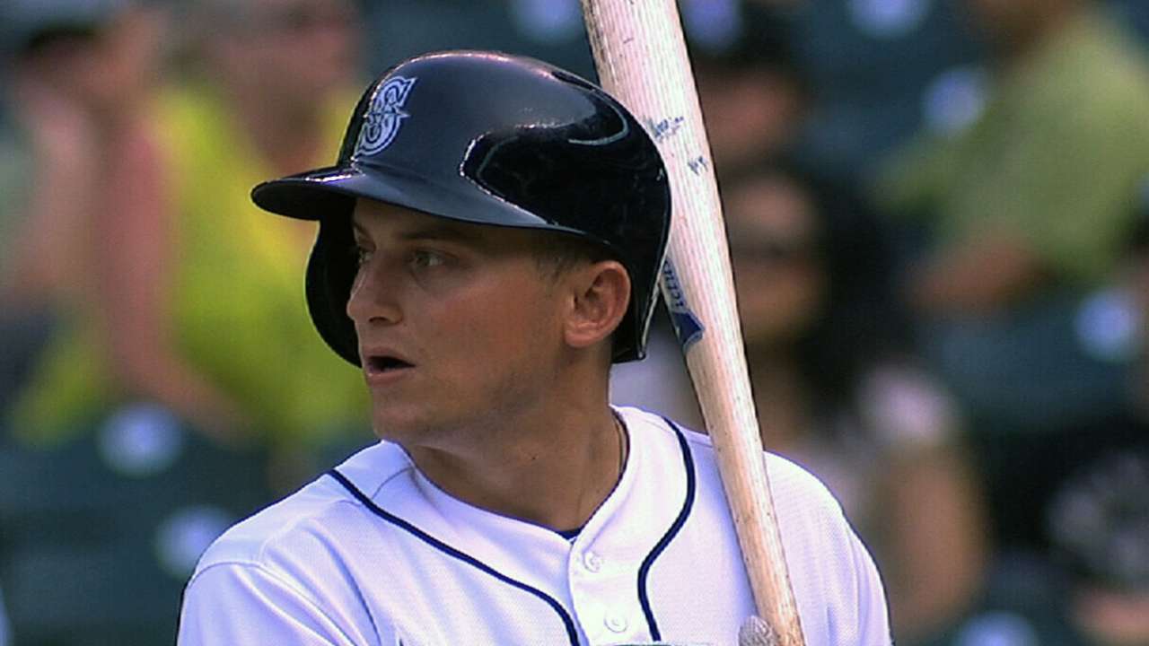 Seager sits out to rest jammed finger