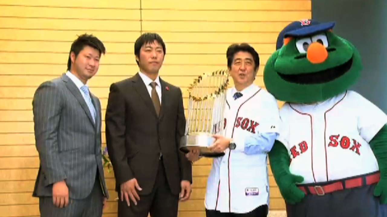 Koji, Tazawa meet with Kennedy in Japan