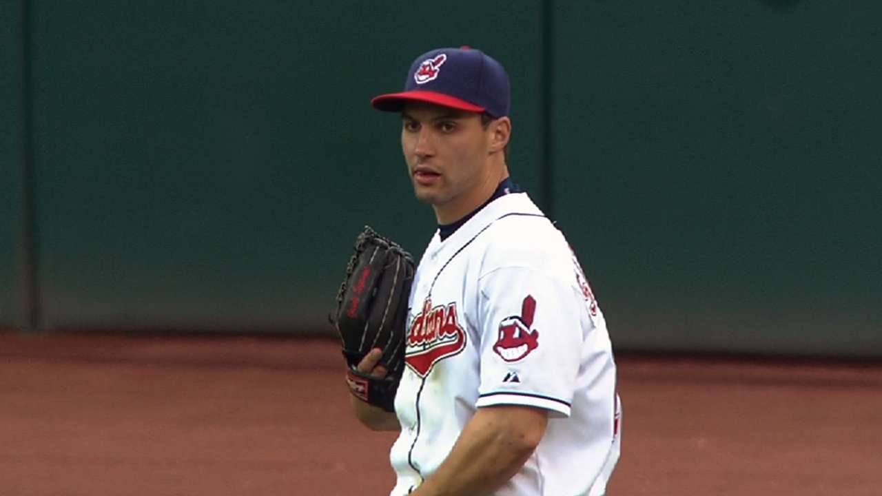 Red Sox sign outfielder Sizemore to one-year deal