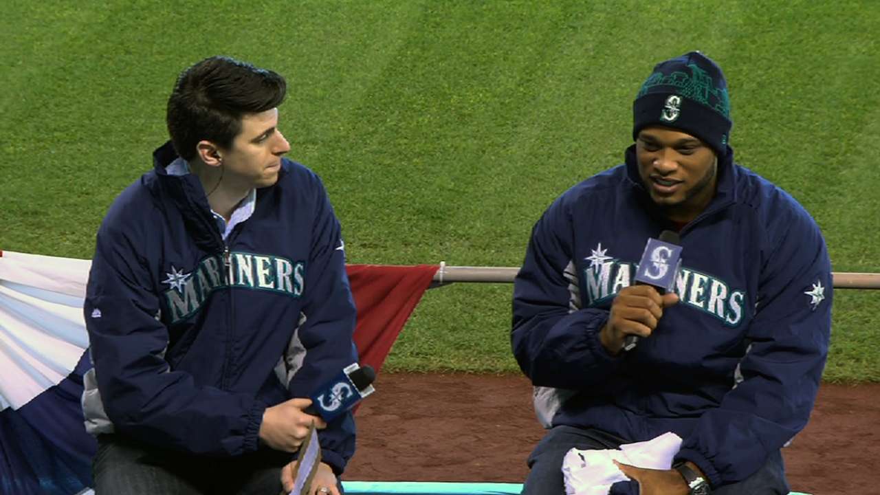 Cano hopes to excite Seattle for baseball
