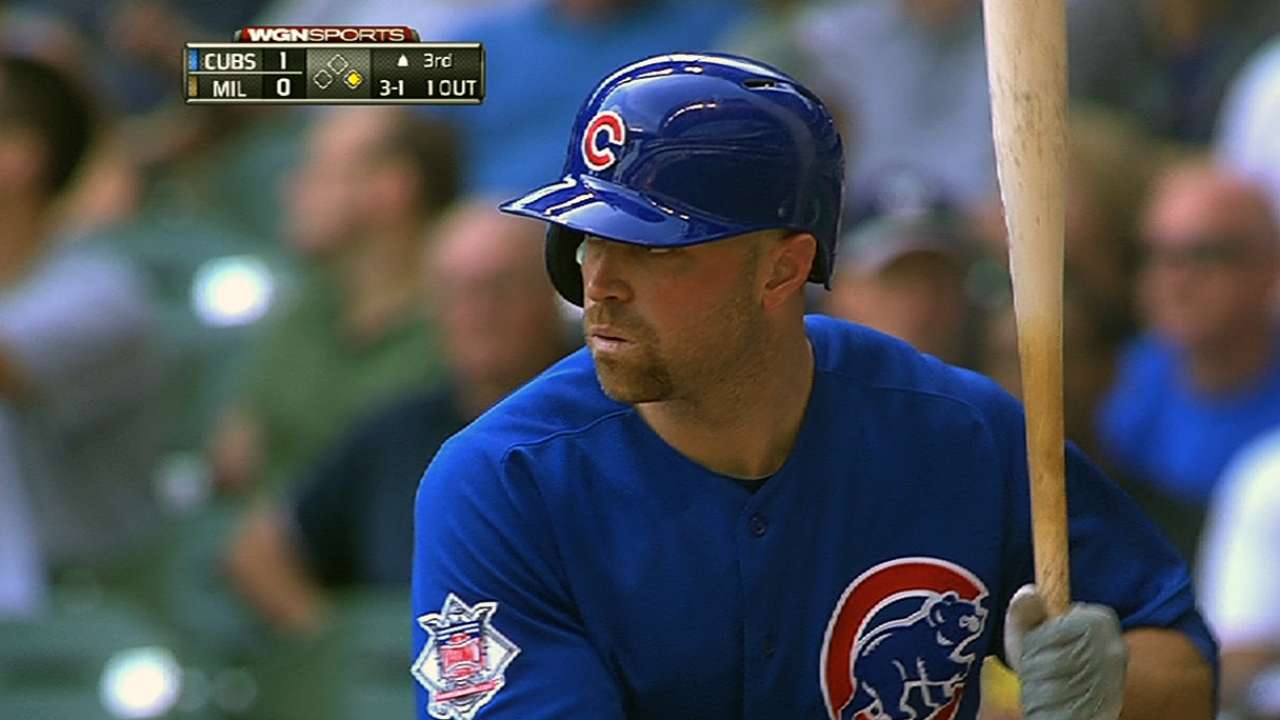 Schierholtz sent home following outfield collision