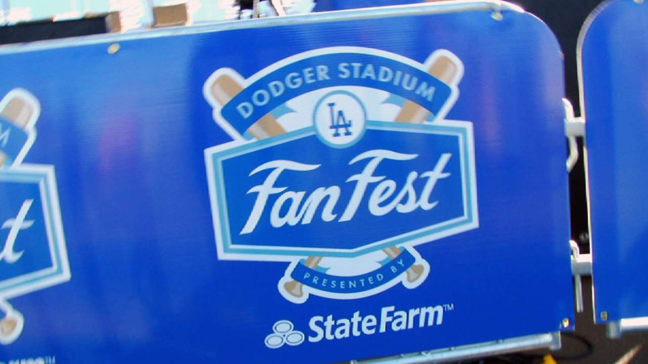 Scully, FanFest crowd excited over Dodgers