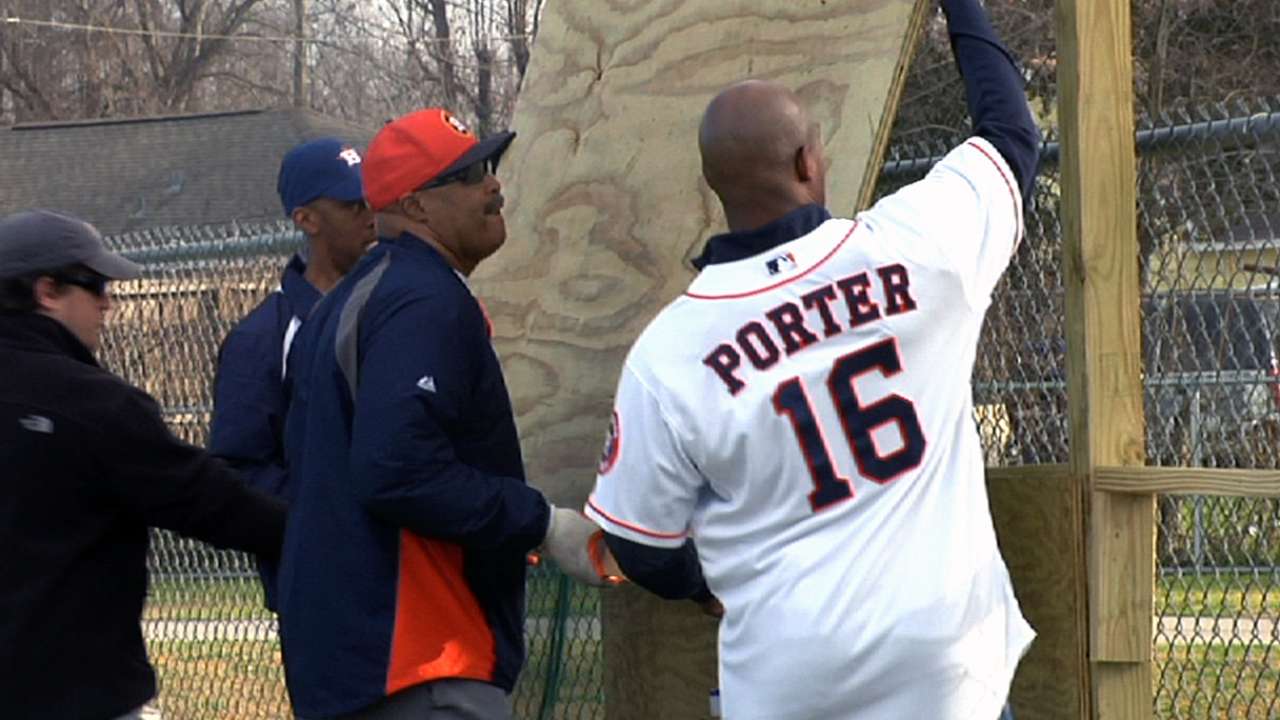 Astros manage to stay busy during Caravan