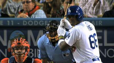 Puig diagnosed with inflammation on throwing shoulder